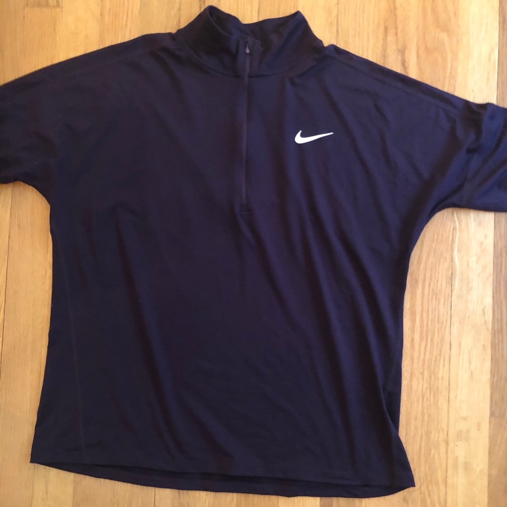 Nike running shirt (L)